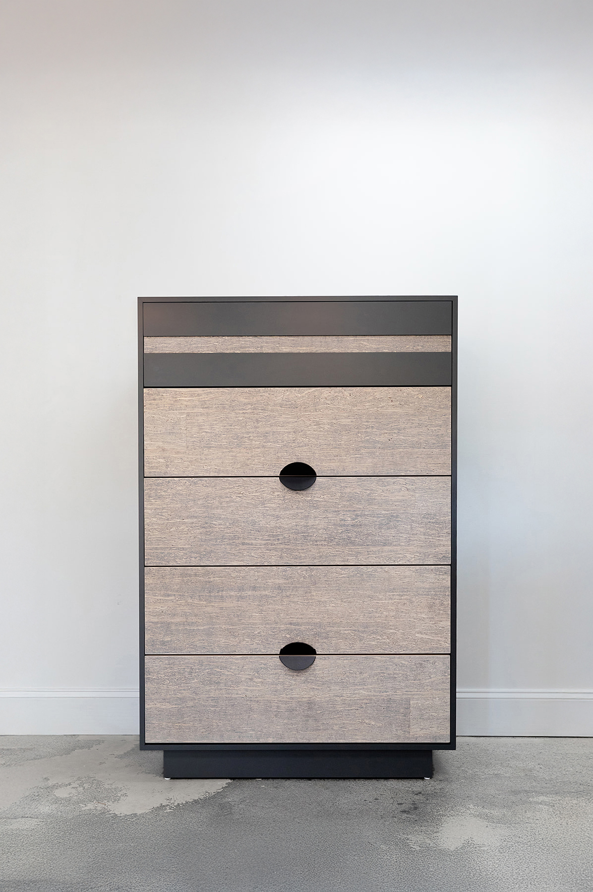 FIVE-DRAWER CHEST